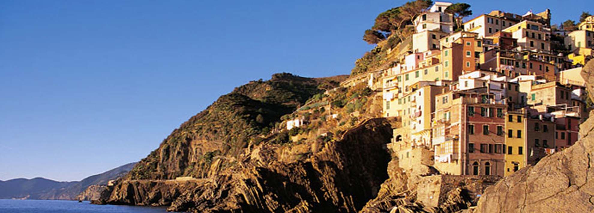 Riomaggiore Castle: a wonderful place to swear eternal love in the heart of the Cinque Terre