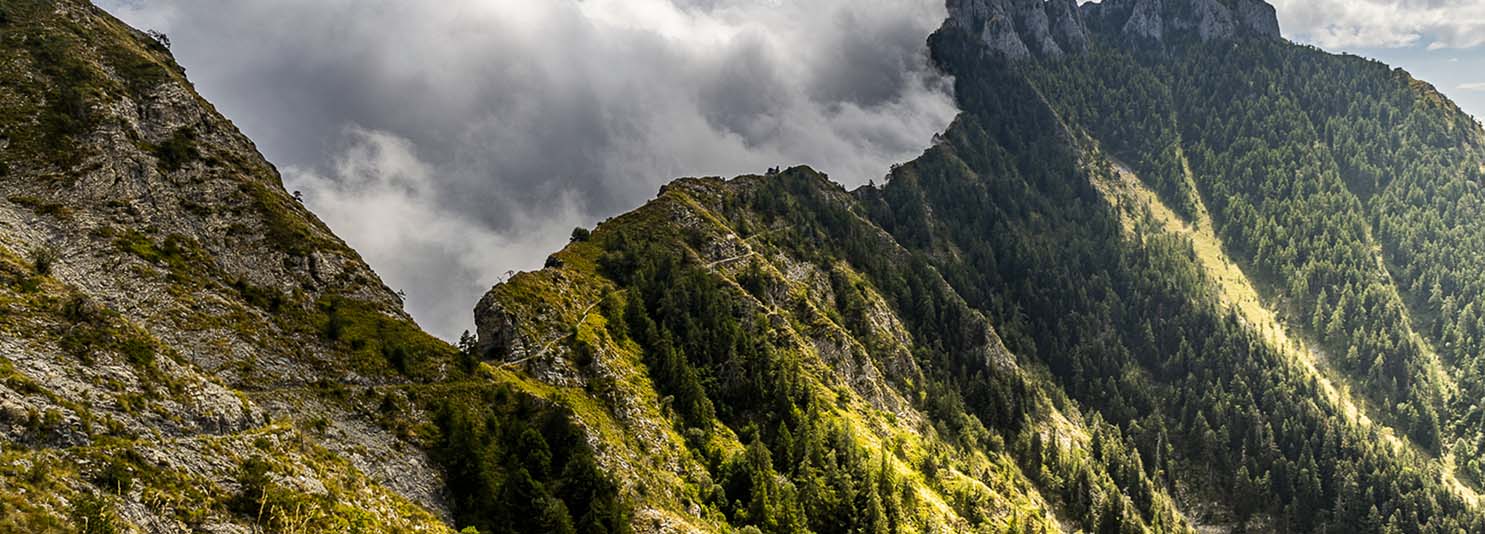 The wonder trekking in the Ligurian Alps Park