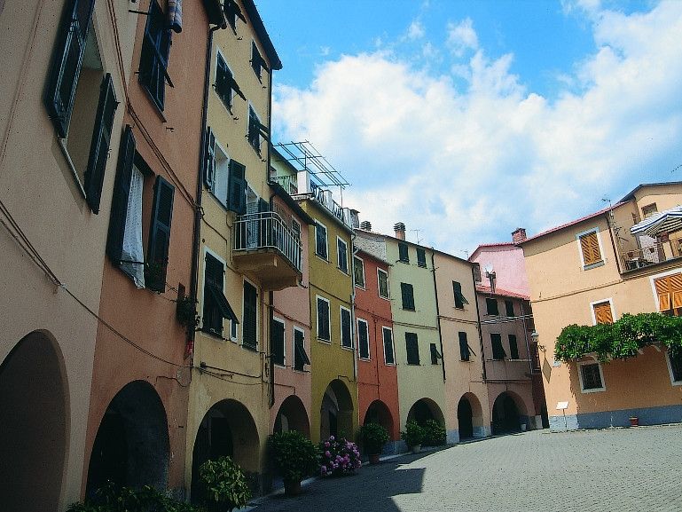 Varese Ligure borgo