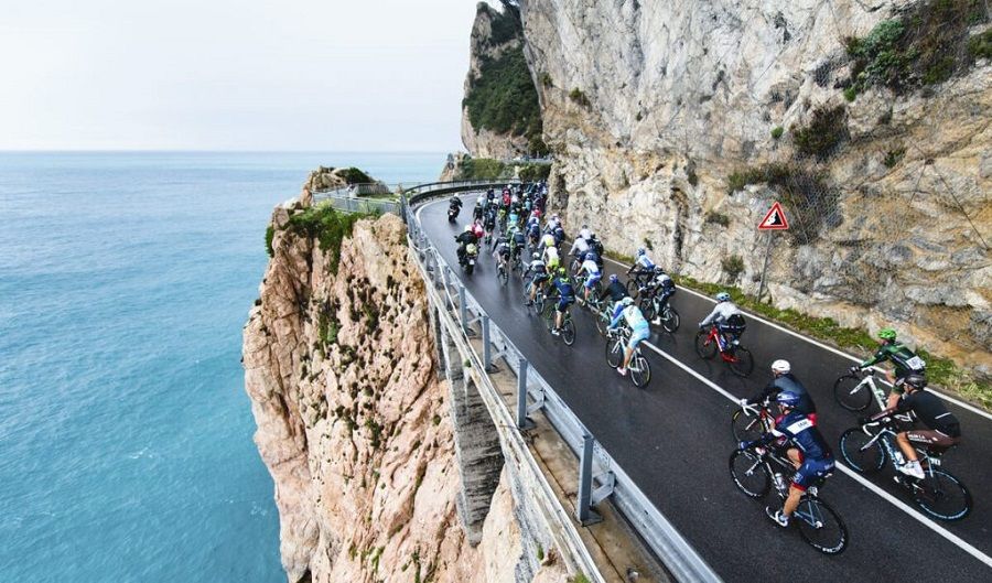 Sei luoghi dove vedere il Giro d’Italia in Liguria