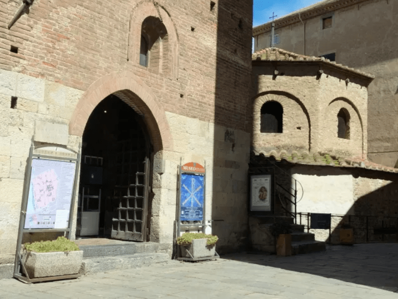 Torre Civica di Albenga